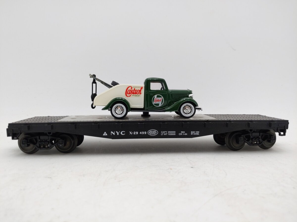 Lionel 6-17538 O Gauge New York Central Flatcar w/Castrol Ford Tow Truck EX/Box