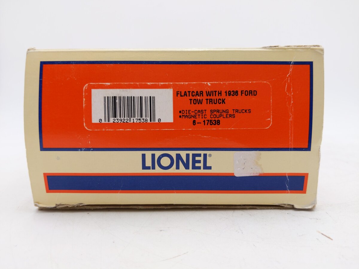 Lionel 6-17538 O Gauge New York Central Flatcar w/Castrol Ford Tow Truck EX/Box