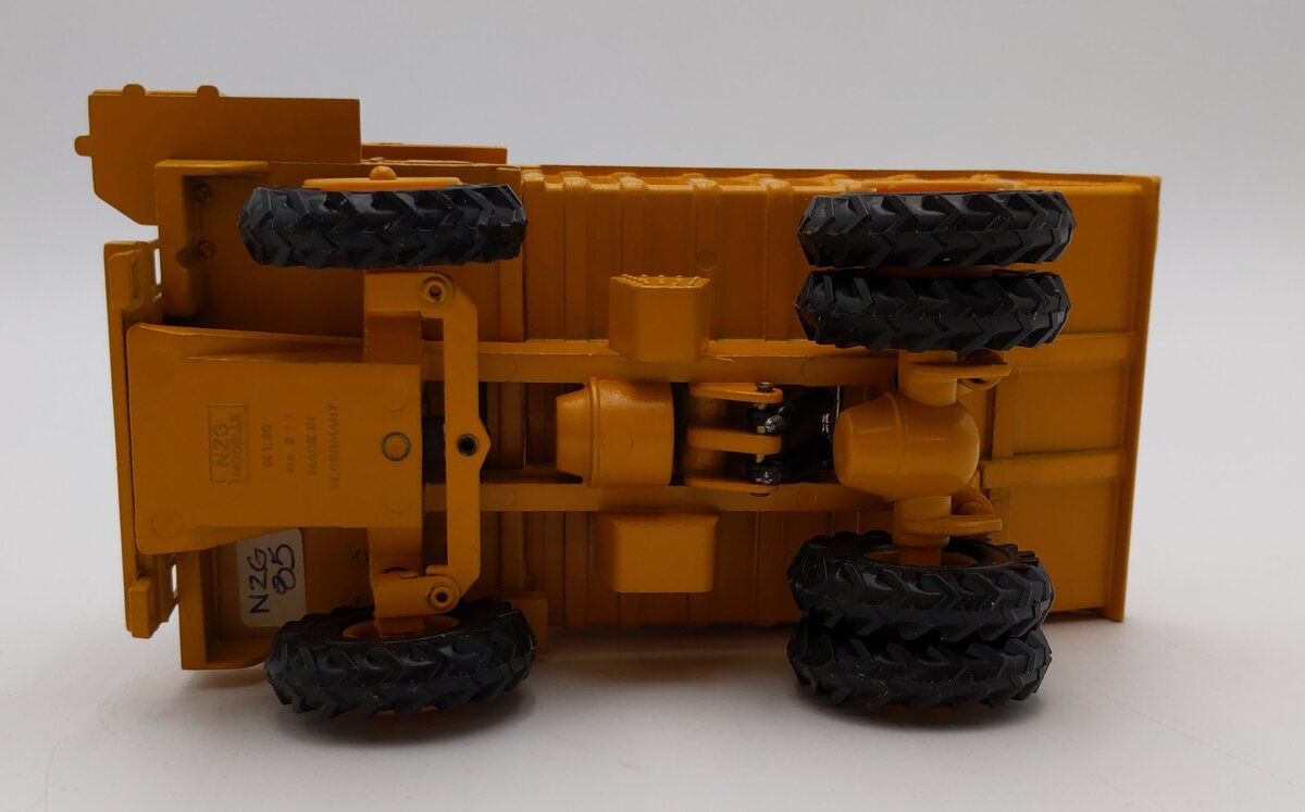 NZG 222 1:50 Caterpillar 769C Dump Truck LN/Box