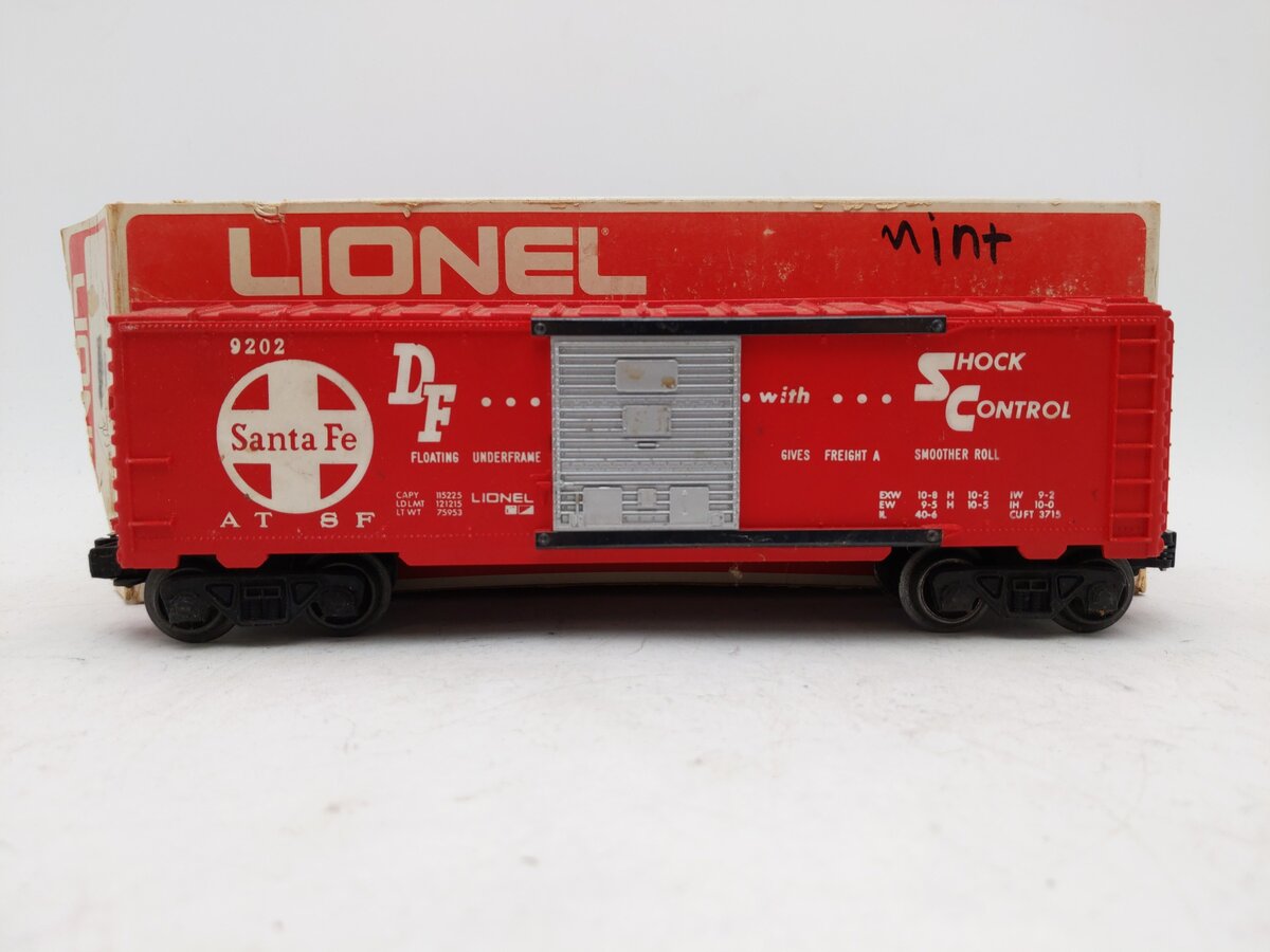 Lionel 6-9202 O Gauge Atchison Topeka Santa Fe Boxcar #9202 VG/Box