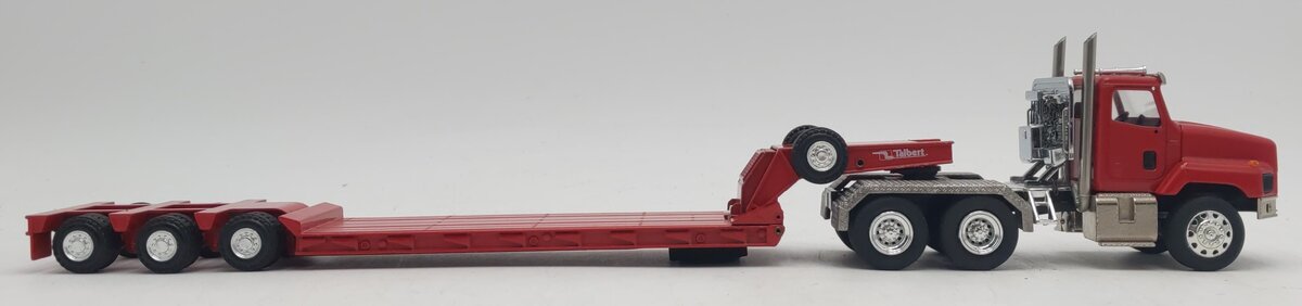 Conrad 1:50 Die-Cast International 5600i with Talbert Lowboy Trailer EX