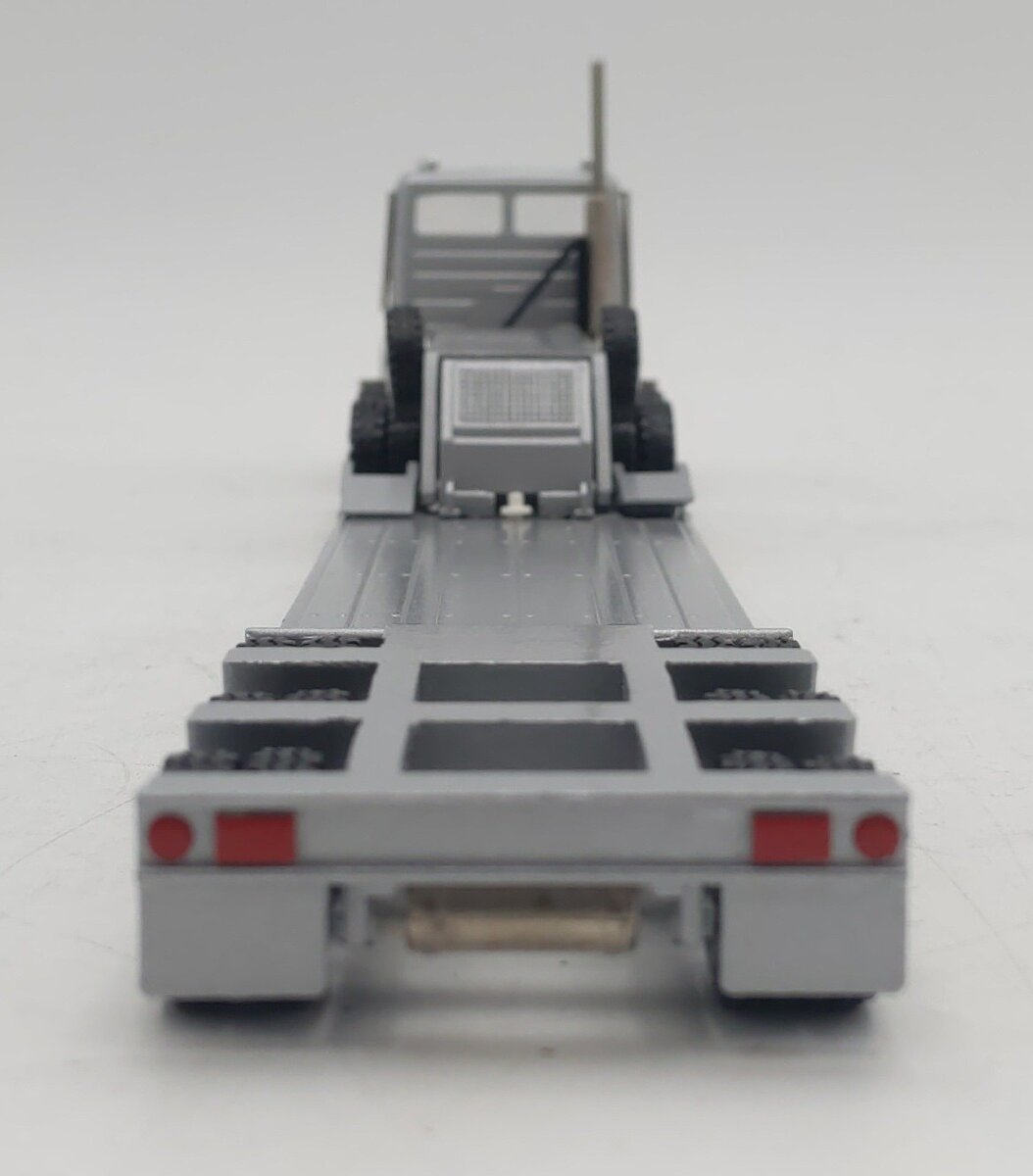 Conrad 1:50 Die-Cast Freightliner Semi-Truck & Talbert Lowboy Trailer EX