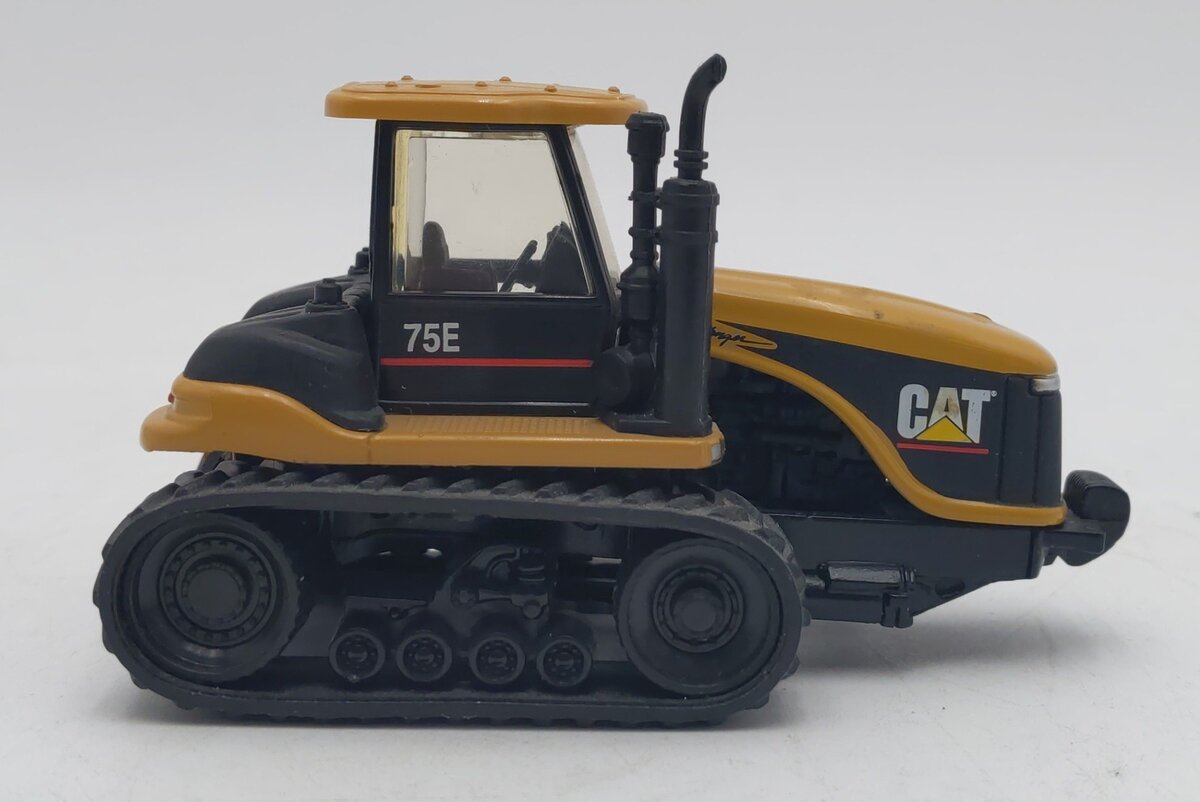 Norscot 55068 1:64 Caterpillar Challenger 75E Agricultural Tractor EX
