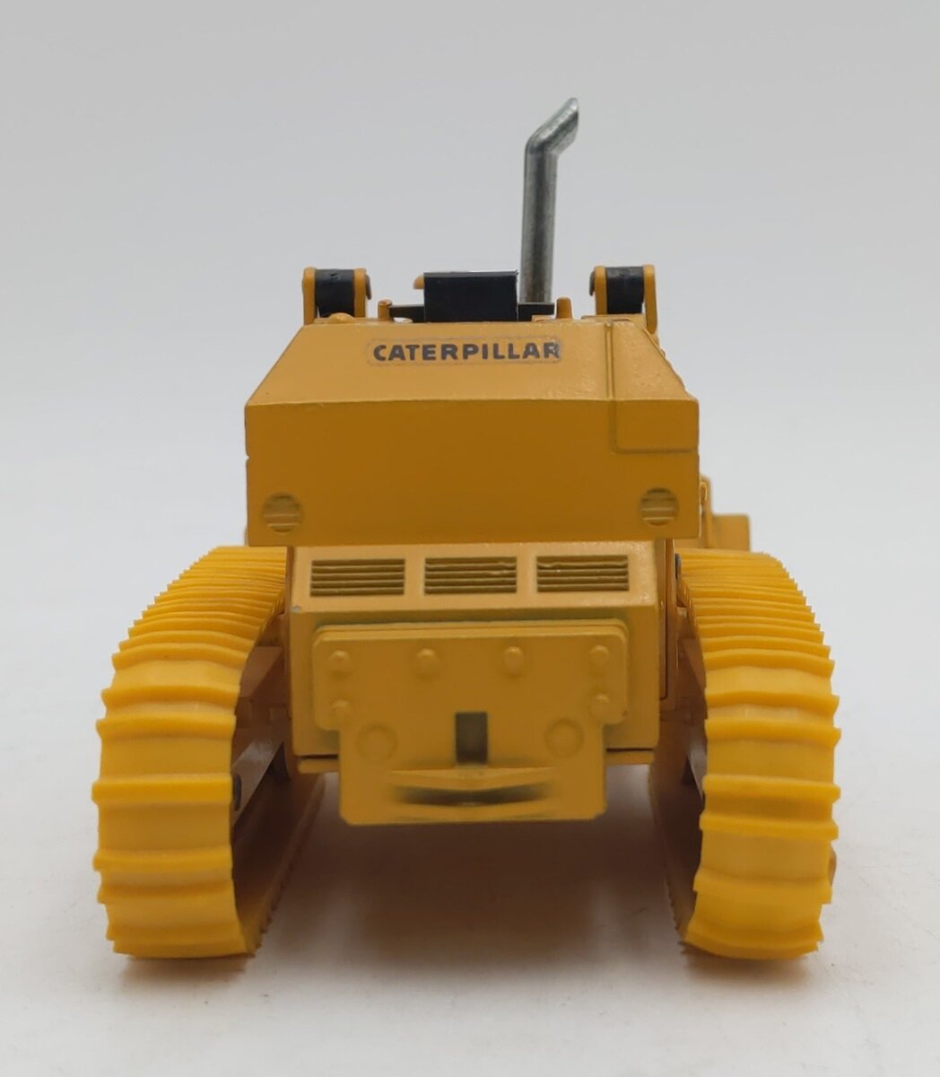 NZG 140 1:50 Die-Cast Caterpillar 983 Track Loader EX