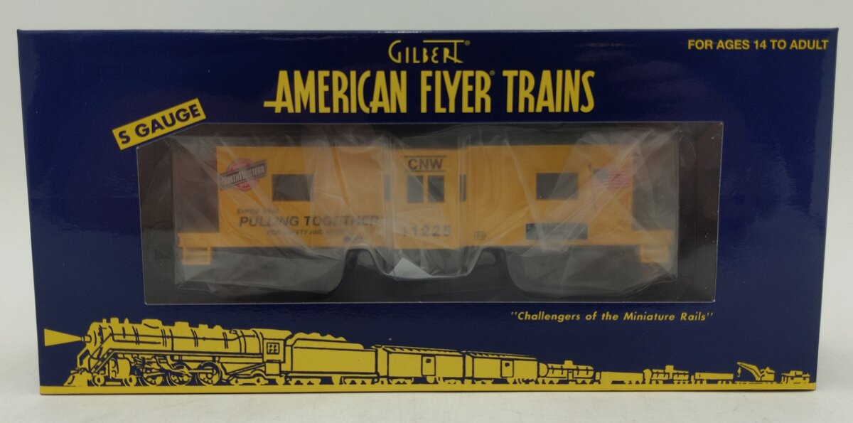 American Flyer 6-44111 S Chicago and North Western Bay Window Caboose NIB