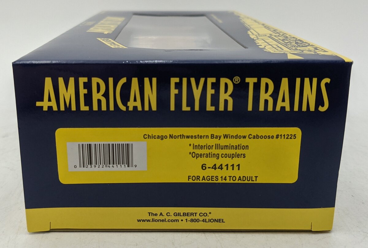 American Flyer 6-44111 S Chicago and North Western Bay Window Caboose NIB