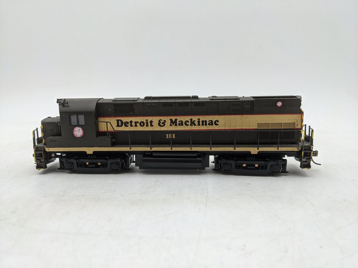 Kato HO Scale Detroit & Makinac Diesel Locomotive #181 VG