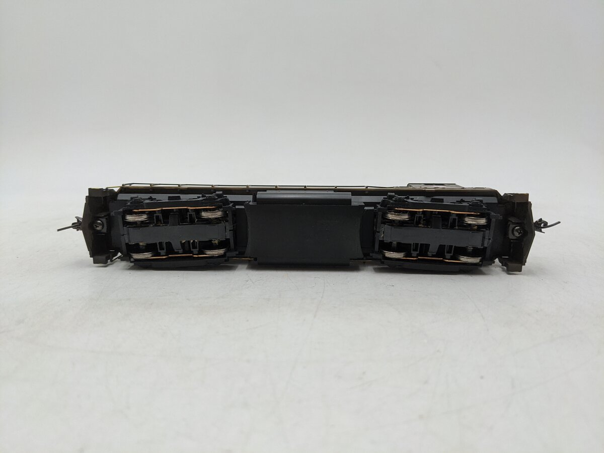 Kato HO Scale Detroit & Makinac Diesel Locomotive #181 VG