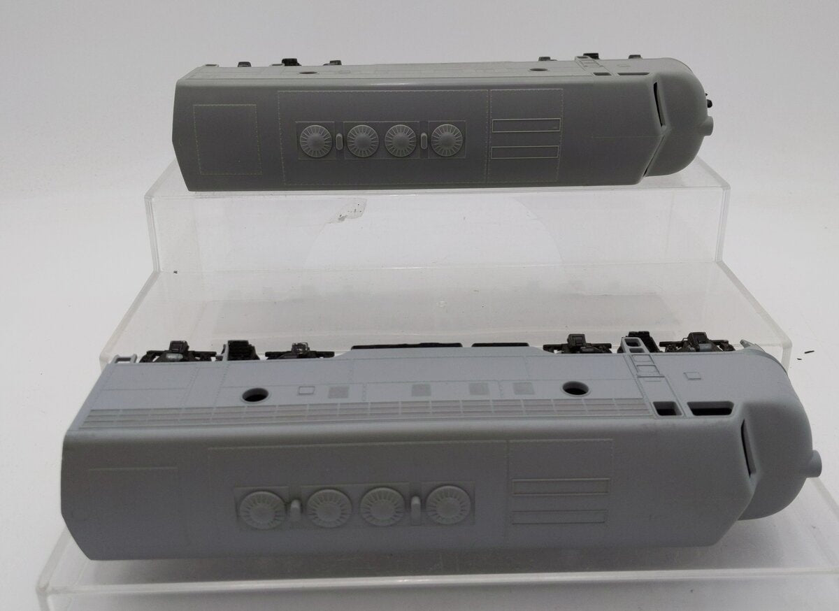 S Scale Undecorated AB Diesel Locomotives VG