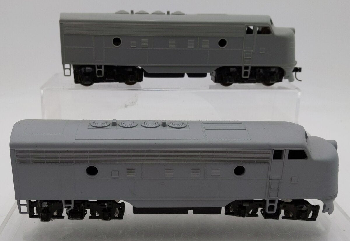 S Scale Undecorated AB Diesel Locomotives VG