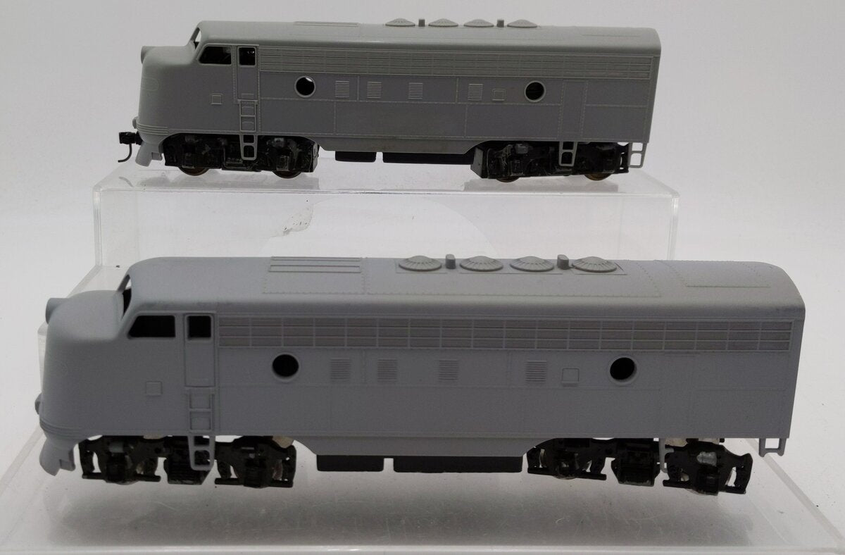 S Scale Undecorated AB Diesel Locomotives VG