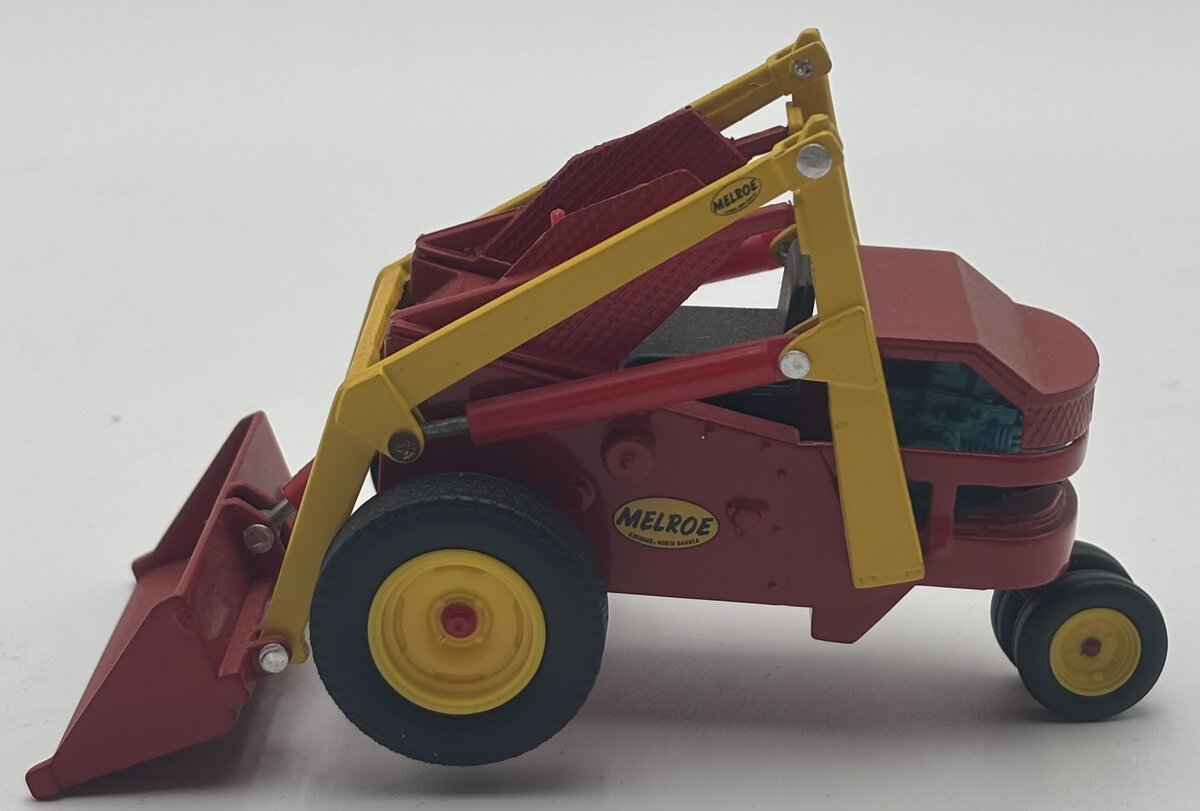 New Clover 1:25 Melroe Bobcat M-200 Loader EX