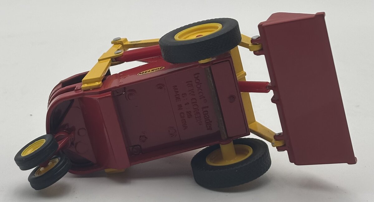 New Clover 1:25 Melroe Bobcat M-200 Loader EX