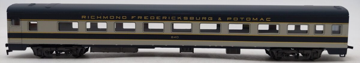 IHC 6586 HO Scale Richmond Fredericksburg & Potomac Smooth Side Coach Car #840 LN/Box