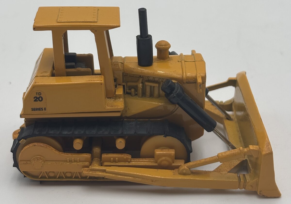 Ertl 1851 1:64 International TD-20E Crawler EX