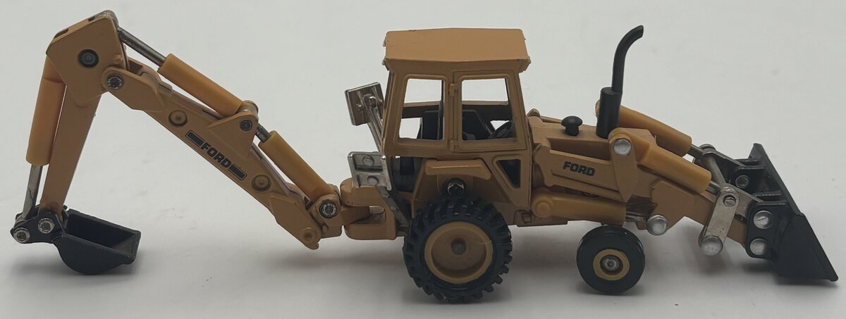 Ertl 1456 1:32 Ford Backhoe/Loader EX
