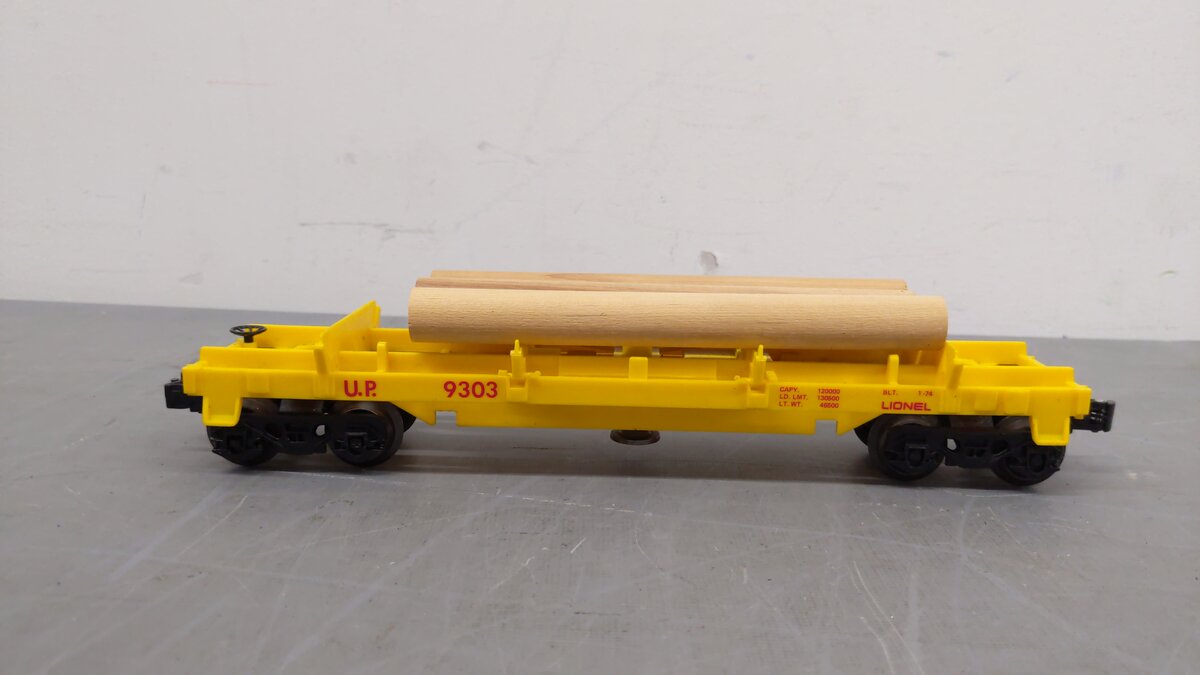 Lionel 6-9303 O Gauge Union Pacific Operating Log Dump Car EX/Box