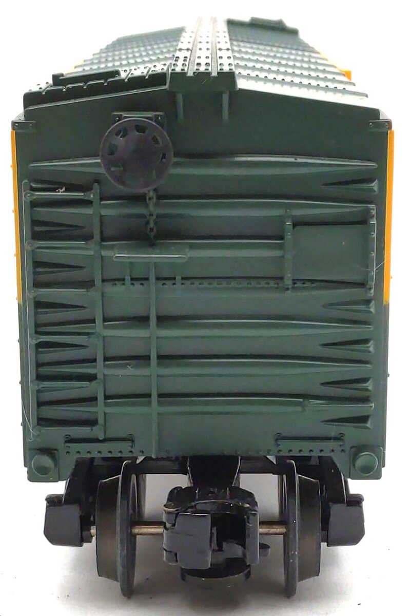 MTH 30-7109 O Gauge CNW Yellow & Green Semi-Scale Stock Car #15033 LN/Box