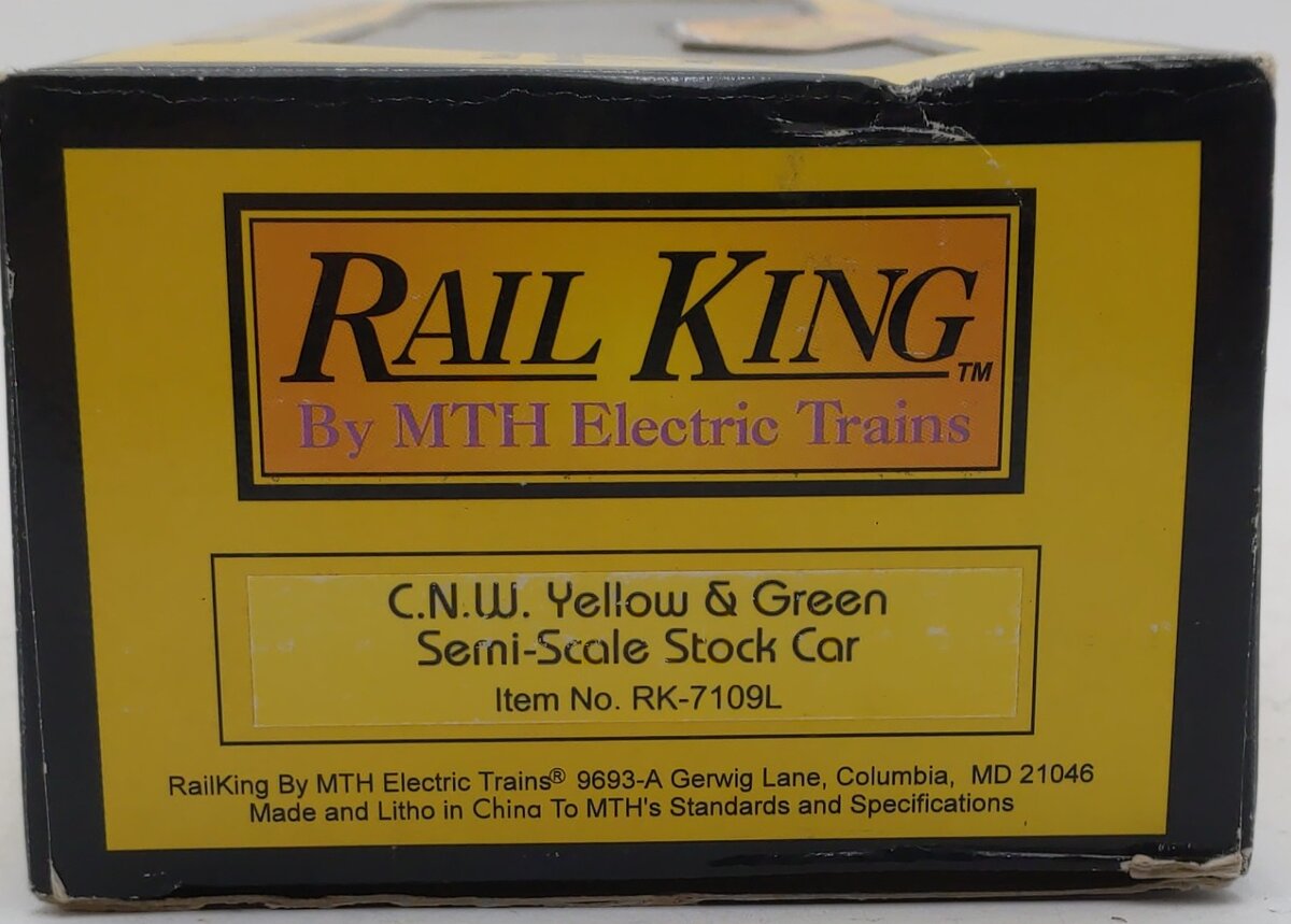 MTH 30-7109 O Gauge CNW Yellow & Green Semi-Scale Stock Car #15033 LN/Box