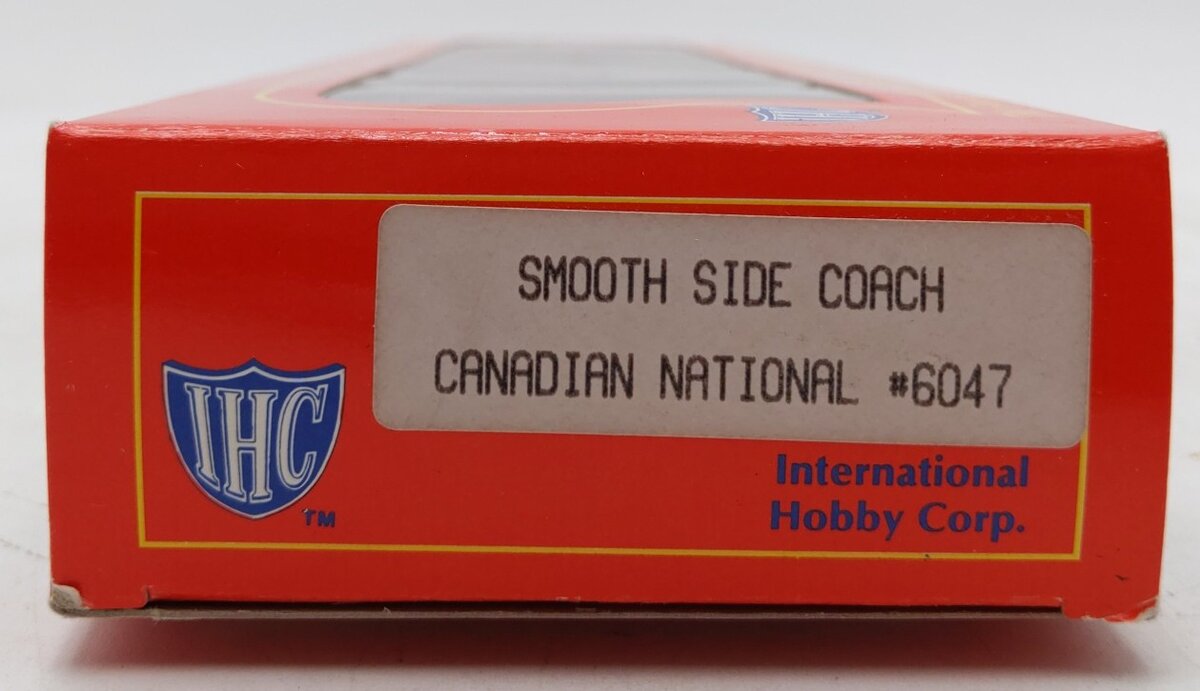 IHC 6047 HO Scale Canadian National Smooth Side Passenger Coach #5515 LN/Box