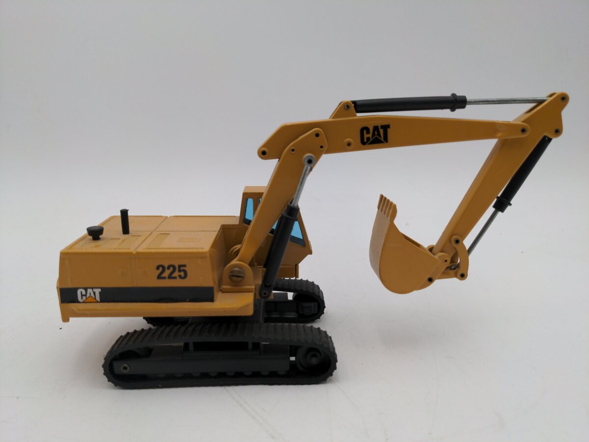 Joal 216 1:70 Caterpillar 225 Hydraulic Excavator Die-Cast Metal LN