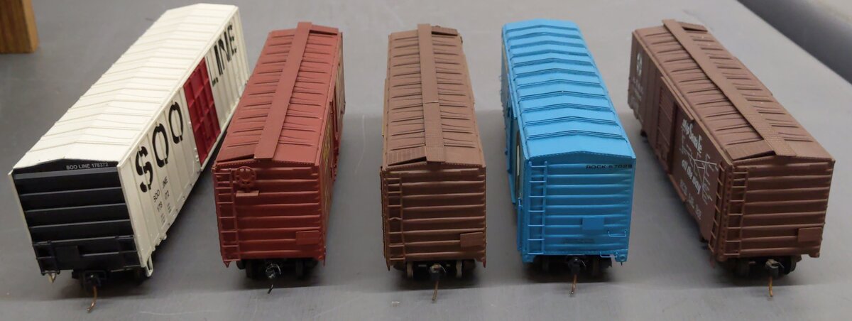 American Models S Gauge Freight Cars [5] #146285 #57028 #61074 #19118 #178372 EX