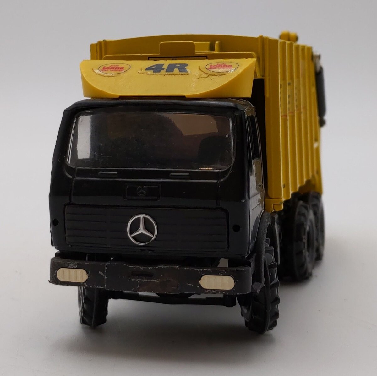 Conrad 3043 1:50 Scale Mercedes Garbage Truck 4-R EX/Box
