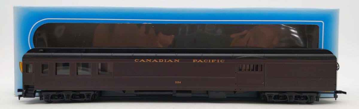 IHC 49112 HO Scale Canadian Pacific Heavyweight Passenger Combine #3254 LN/Box