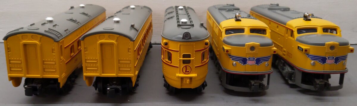 Lionel 6-38354 O Gauge Union Pacific Anniversary Diesel Passenger Set #1464W EX/Box
