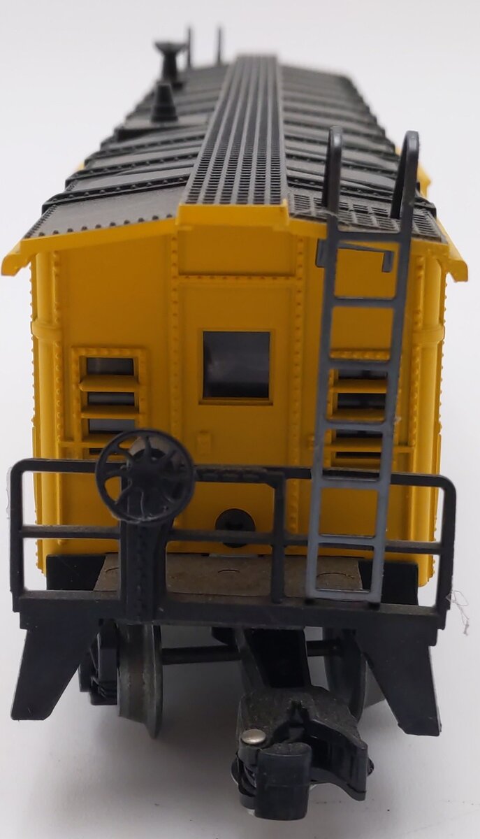 Lionel 6-9361 O Chicago & North Western Bay Window Illuminated Caboose #9361 EX/Box