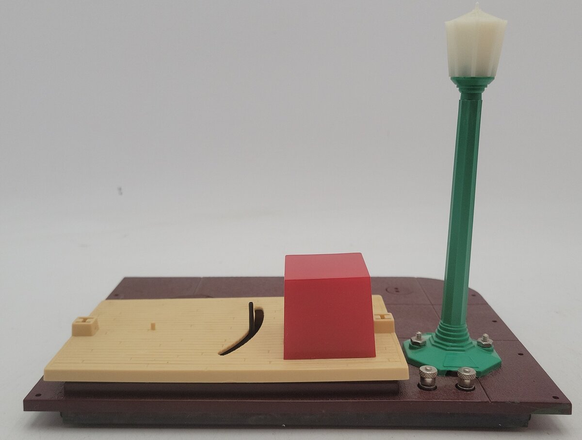 Lionel 6-12791 O Animated Passenger Station LN/Box