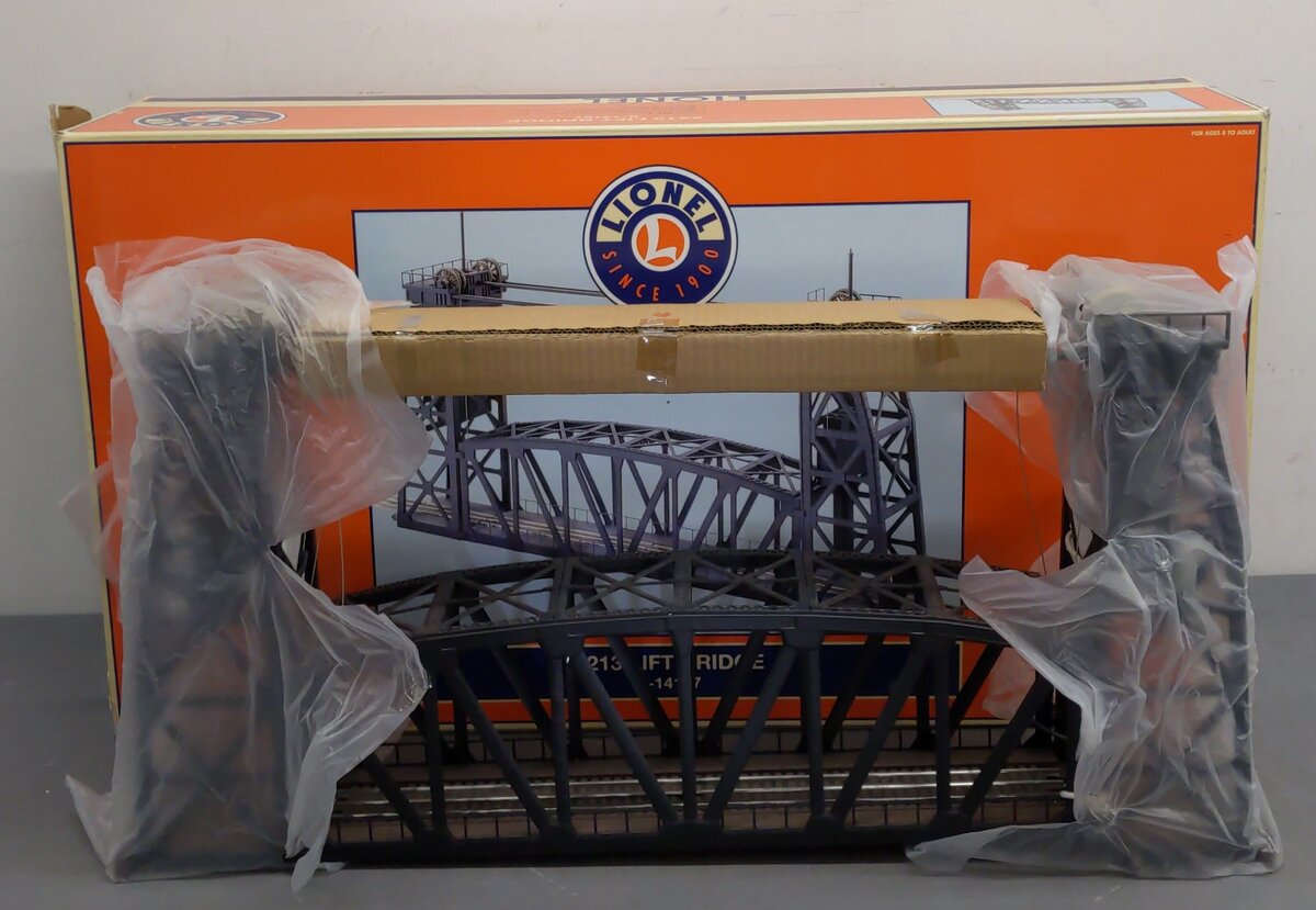 Lionel 6-14167 O Gauge Operating Lift Bridge #213 EX/Box