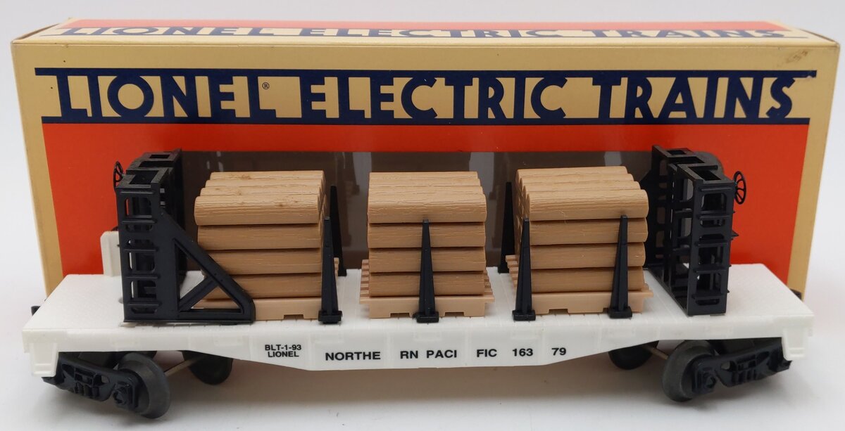 Lionel 6-16379 O Gauge Northern Pacific Flatcar w/ Wood Load EX/Box
