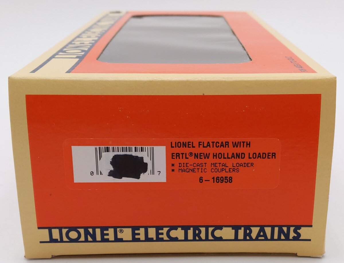 Lionel 6-16958 O Gauge Lionel Flatcar w/an Ertl New Holland Loader LN/Box