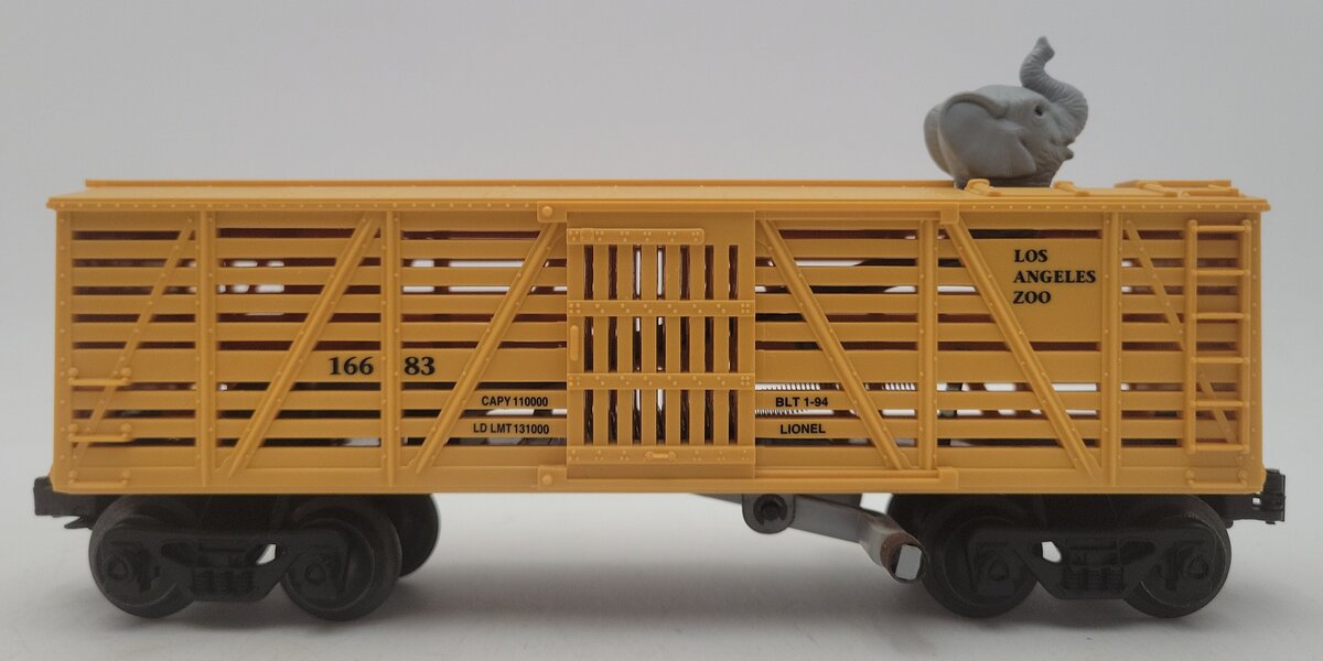 Lionel 6-16683 O Gauge Los Angeles Zoo Operating Elephant Car EX/Box