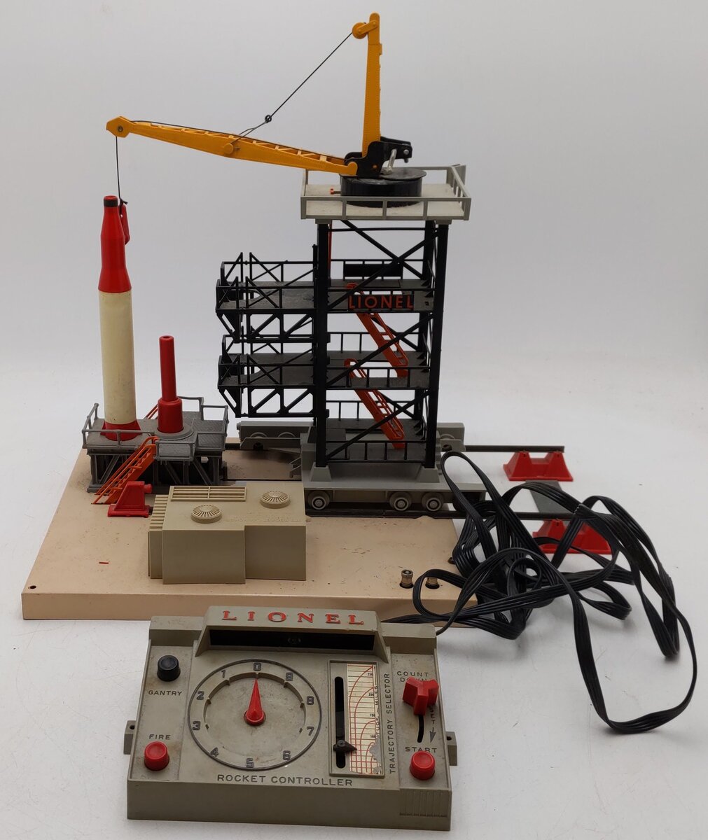 Lionel 175 Vintage O Operating Rocket Launcher Platform VG