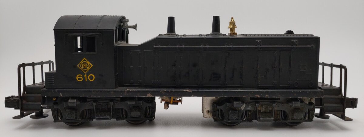 Lionel 610 Vintage O Erie NW-2 Powered Diesel Switcher Locomotive VG
