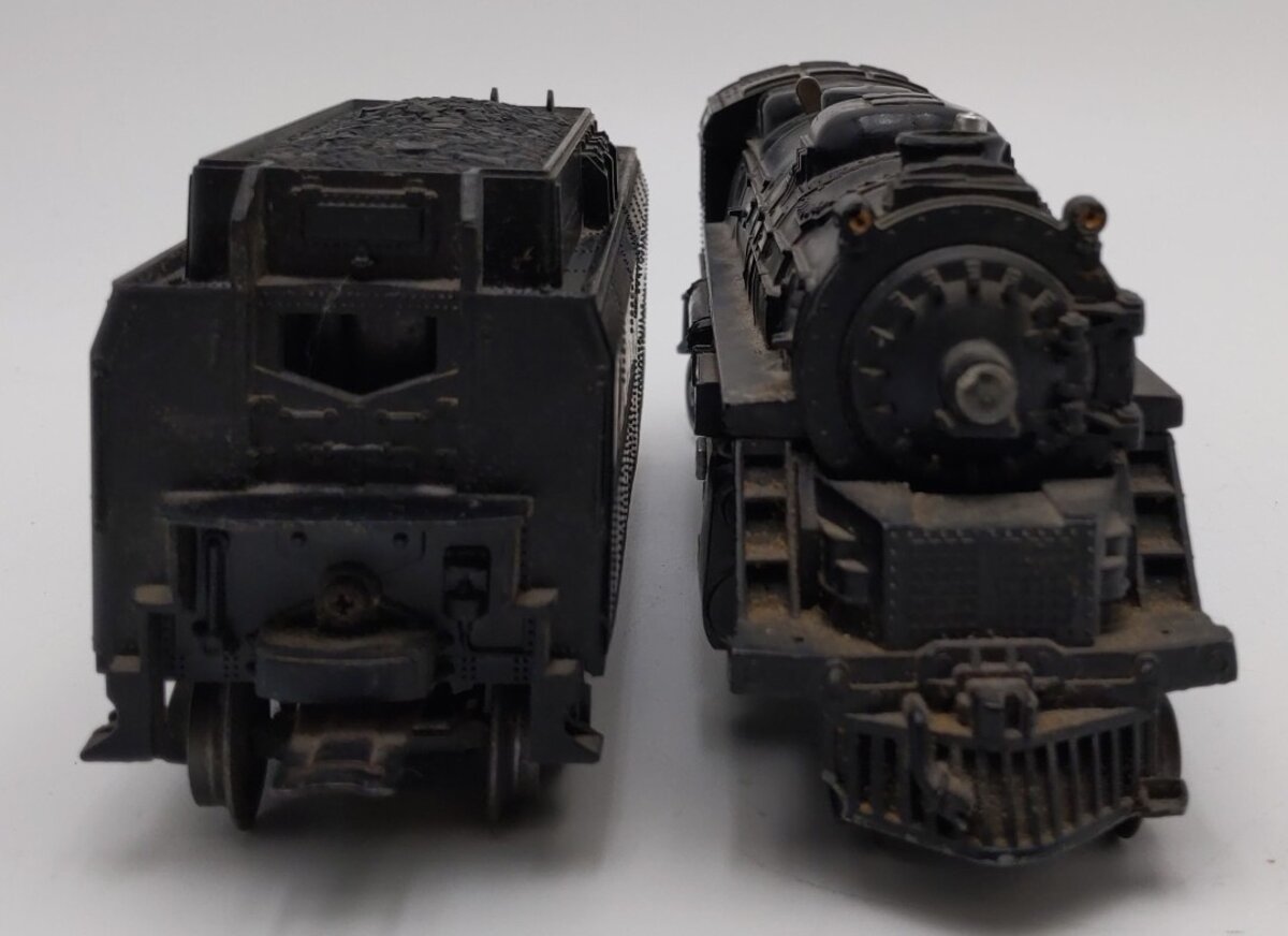 Lionel 2037 Vintage O 2-6-4 Diecast Steam Locomotive and 6026W Tender VG