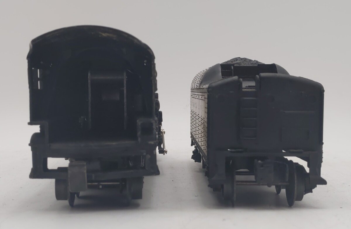 Lionel 2035 Vintage O 2-6-4 Die-Cast Steam Locomotive & Tender VG
