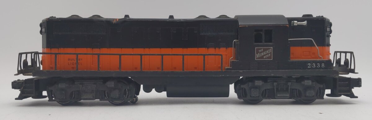 Lionel 2338 Vintage O Gauge Milwaukee Road Powered GP-7 Diesel Locomotive VG