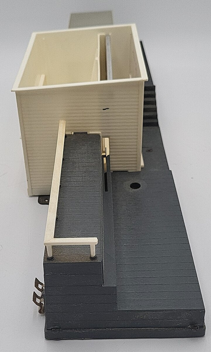 Lionel 6-2301 O Gauge Operating Sawmill EX/Box