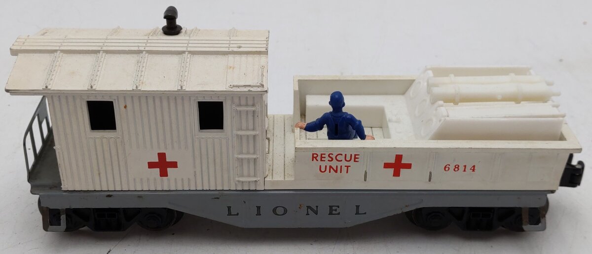 Lionel 6814 Vintage O Gauge Postwar First Aid Medical Caboose with Accessories VG