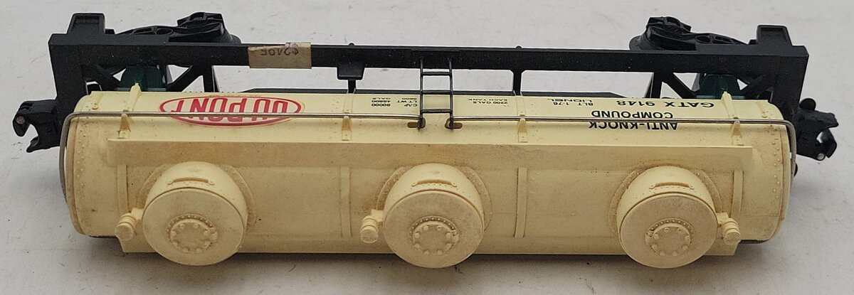 Lionel 6-9148 O Gauge DuPont Triple Dome Tank Car #9148 EX