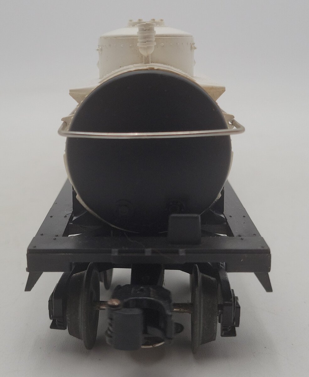 Lionel 6-9279 O Gauge Magnolia 3-Dome Tank Car VG/Box
