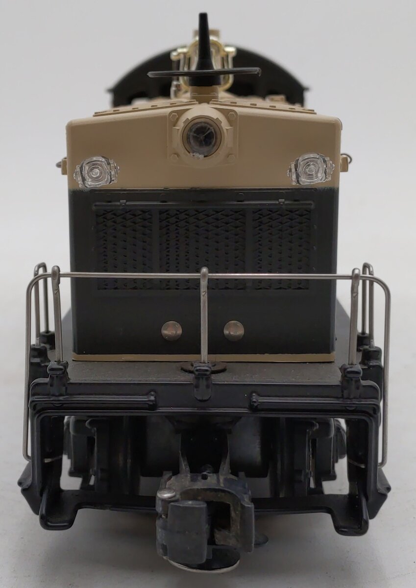 Lionel 6-18501 O Gauge Western Maryland NW2 Powered Diesel Locomotive #8501 EX/Box