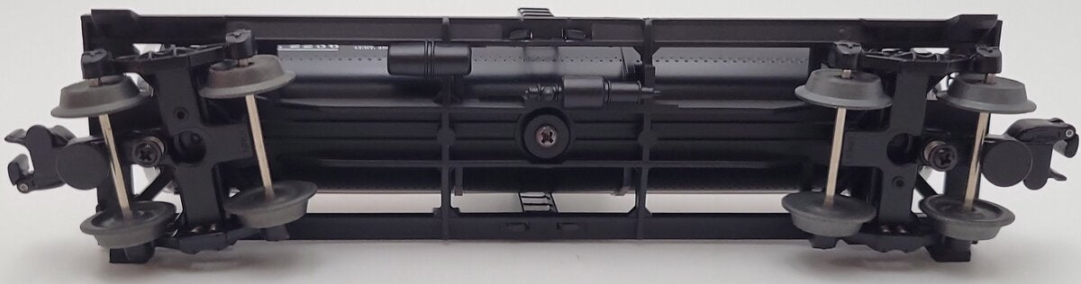 Lionel 6-19628 O Gauge Lion Oil TC 8D Single Dome Chrome Plated Tank Car #2256 EX/Box