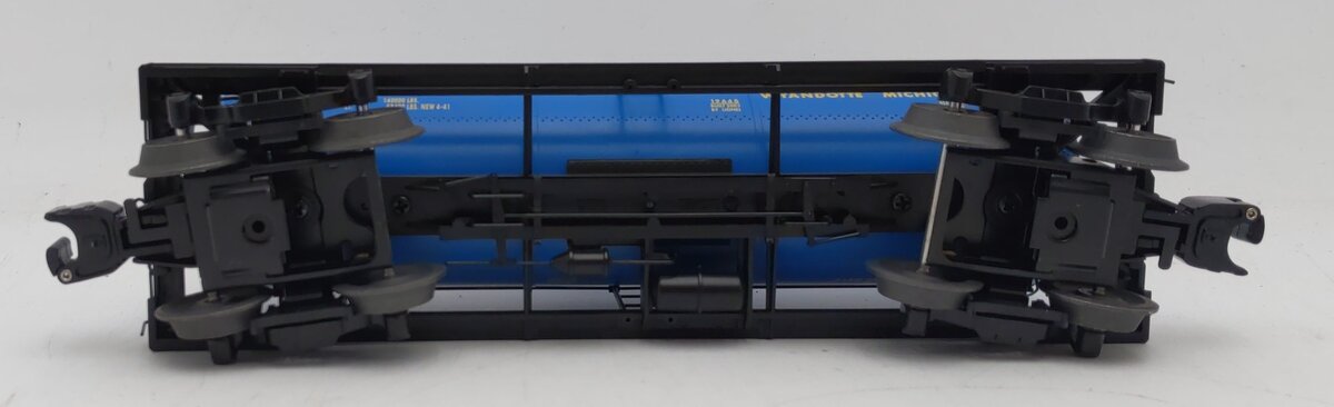 Lionel 6-19645 O Gauge Pennsylvania Salt 8,000 Gallon Tank Car #4724 LN/Box