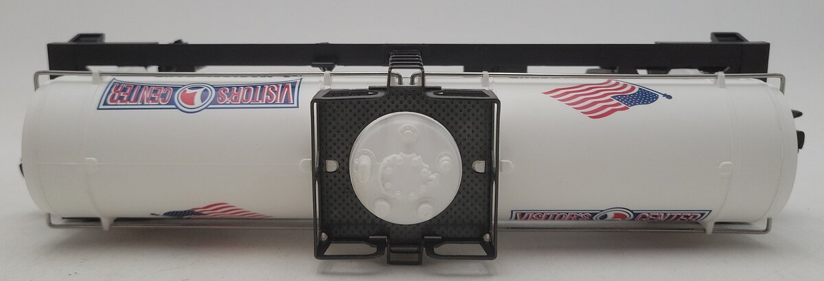 Lionel 6-19944 O Gauge Visitors Center White Single Dome Tank Car EX/Box