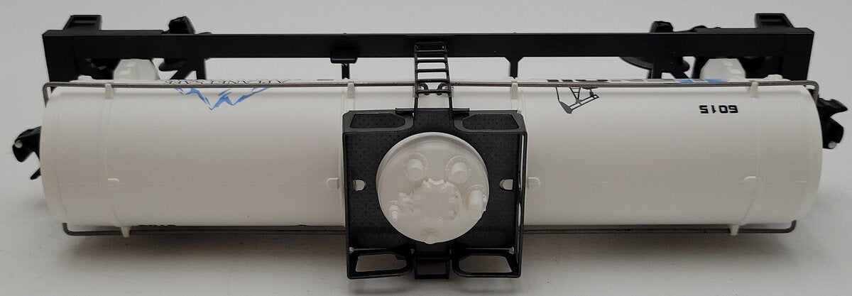 Lionel 6-26101 O Gauge Len-Oil Single Dome Tank Car #6015 LN/Box