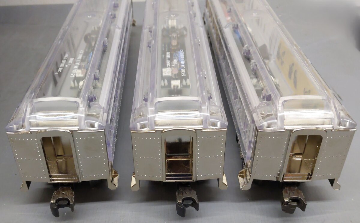 Lionel 6-29086 O Platinum Ghost Clear Shell Madison Passenger Cars (Set of 3) LN/Box